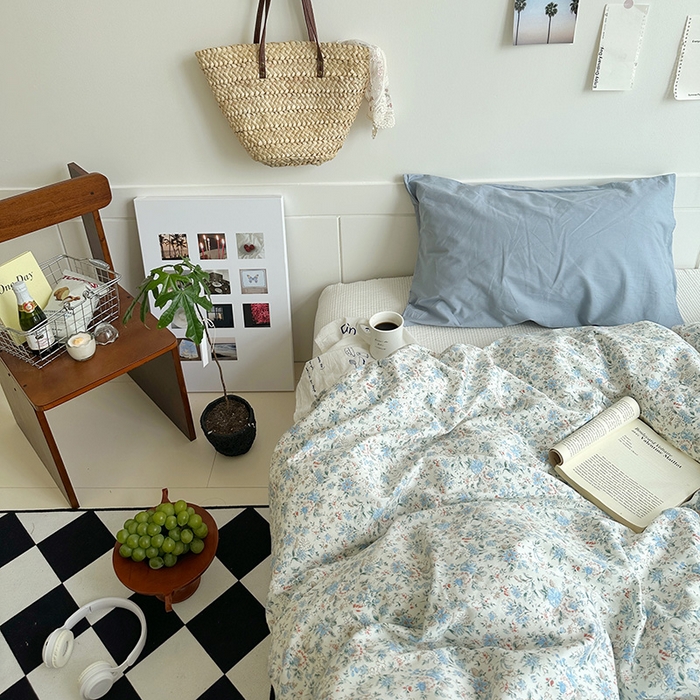 91家纺网 家纺一手货源 找家纺 2025新款纯棉小清新小碎花学生被套 蓝莓厚乳(雾蓝)