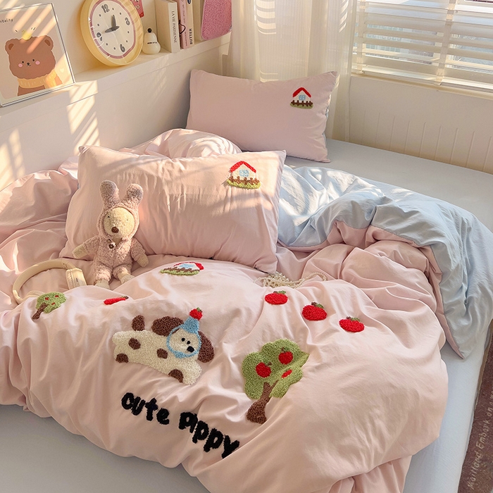 91家纺网 家纺一手货源 找家纺 暖芯优选 2025新款超柔水洗棉INS小红书毛巾绣卡通四件套（提供买家秀） 苹果狗狗