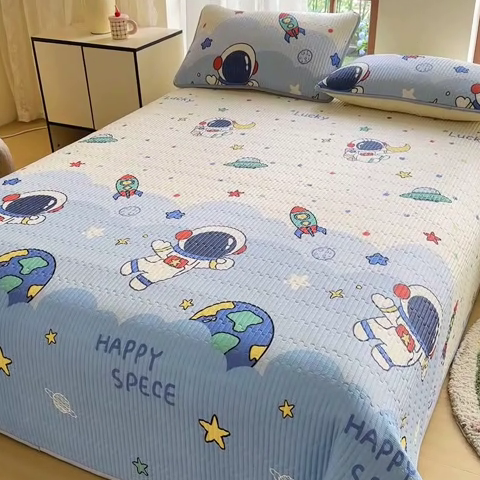 91家纺网 家纺一手货源 找家纺 2025新款13070单面全棉绗缝床盖三件套 太空卫士
