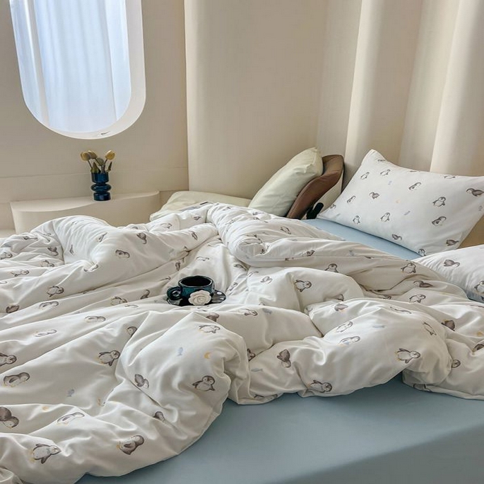 91家纺网 家纺一手货源 找家纺 2025新款针织棉双层纱四件套小碎花被套床单床笠款学生三件套新款直播热款-床图-系列一 企鹅