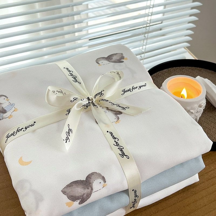 91家纺网 家纺一手货源 找家纺 暖芯优选 2025新款针织棉双层纱四件套小碎花被套床单床笠款学生三件套新款直播热款-叠拍图-系列一 企鹅