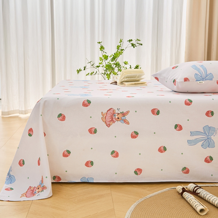 91家纺网 家纺一手货源 找家纺 首爱家纺 2025新款印花原棉标老粗布床单老粗布凉席软凉席 草莓小兔