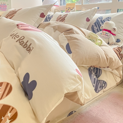 91家纺网 家纺一手货源 找家纺 （总）菲梵家纺 2025新款小清新喷气印花全棉单品被套