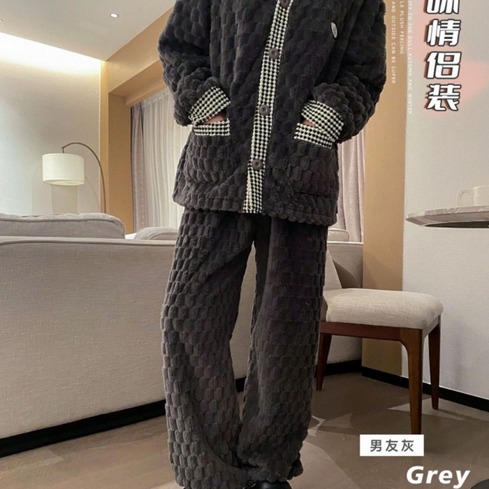 91家纺网 家纺一手货源 找家纺 （总）妍景家居生活馆 2025新款法兰绒V领开衫情侣款