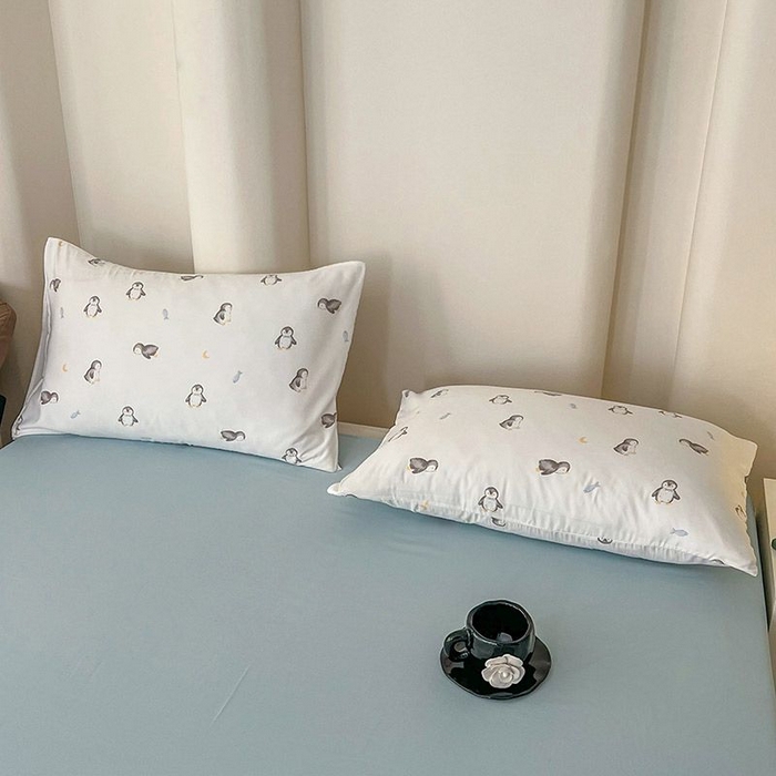 91家纺网 家纺一手货源 找家纺 2025新款针织棉双层纱四件套小碎花被套床单床笠款学生三件套新款直播热款-床图-系列一 企鹅