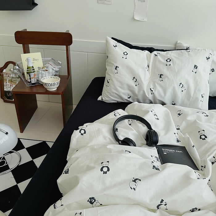 91家纺网 家纺一手货源 找家纺 2025新款纯棉小清新四件套小碎花学生三件套纯色床单印花枕套双人床笠 呆萌熊猫
