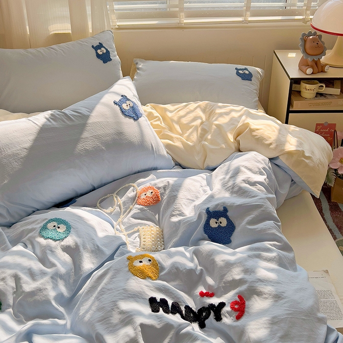 91家纺网 家纺一手货源 找家纺 暖芯优选 2025新款超柔水洗棉INS小红书毛巾绣卡通四件套（提供买家秀） 可爱小怪兽