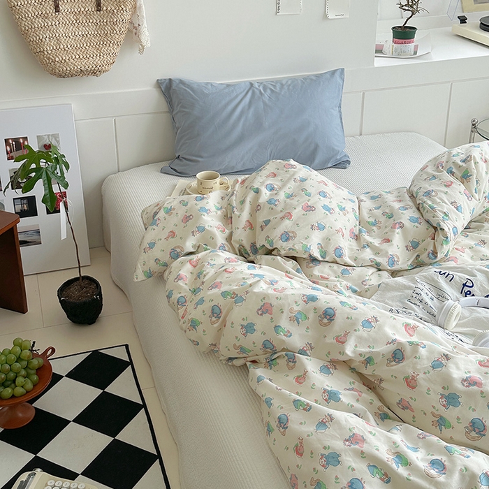 91家纺网 家纺一手货源 找家纺 2025新款纯棉小清新小碎花学生被套 花园兔兔 浅玉