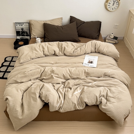 91家纺网 家纺一手货源 找家纺 凯洛奇 2025新款美拉德风1裸睡双层皱皱纱床单床笠被套四件套（高克重130克） 燕麦+拿铁