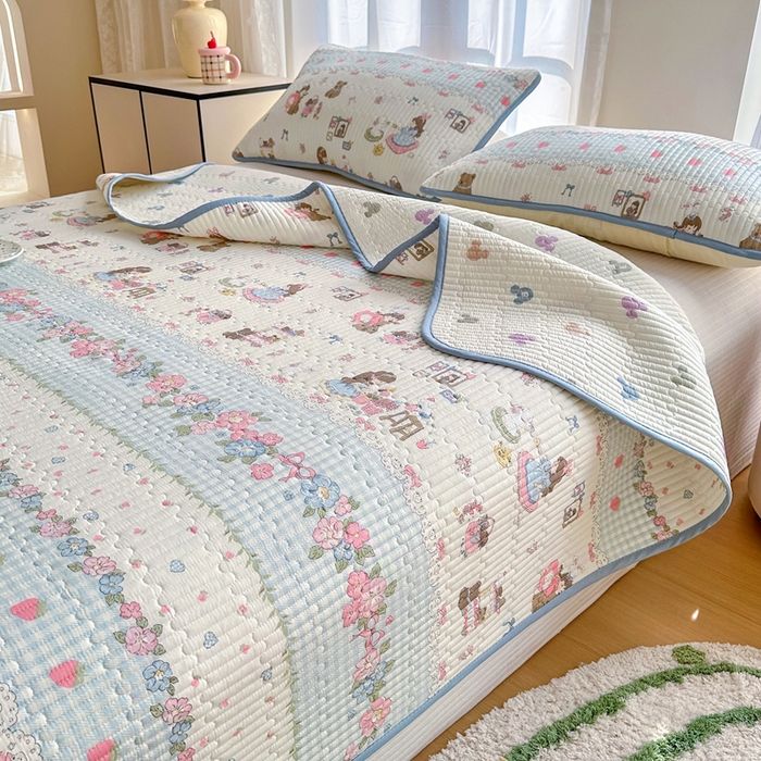 91家纺网 家纺一手货源 找家纺 2025新款13070单面全棉绗缝床盖三件套 出游伙伴