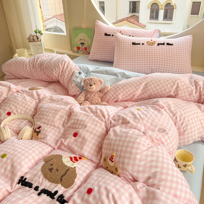 91家纺网 家纺一手货源 找家纺 优佳优品 2024新款水洗棉毛巾绣四件套（可提供买家秀） 幸运小熊