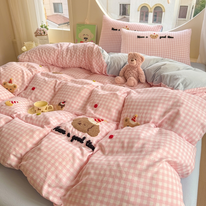 91家纺网 家纺一手货源 找家纺 优佳优品 2024新款水洗棉毛巾绣四件套（可提供买家秀） 幸运小熊