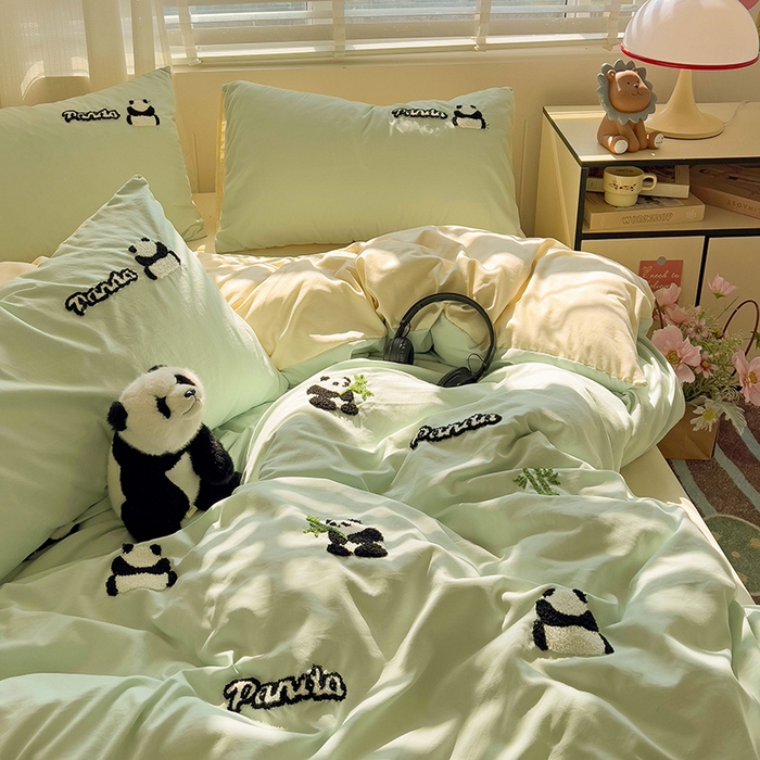 91家纺网 家纺一手货源 找家纺 暖芯优选 2025新款超柔水洗棉INS小红书毛巾绣卡通四件套（提供买家秀） 翠竹熊猫