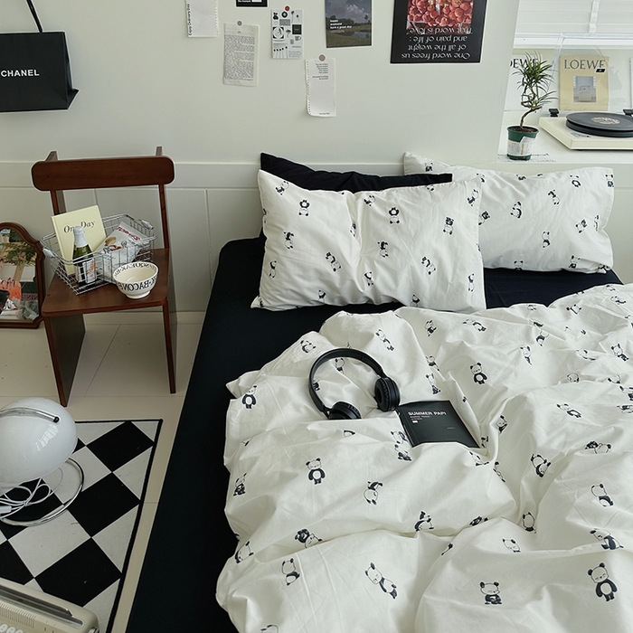 91家纺网 家纺一手货源 找家纺 2025新款纯棉小清新四件套小碎花学生三件套纯色床单印花枕套双人床笠 呆萌熊猫