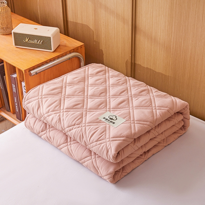 91家纺网 家纺一手货源 找家纺 笠客家纺 2025新款全棉水洗棉夹棉床笠-棉格款 棉格-玫瑰粉