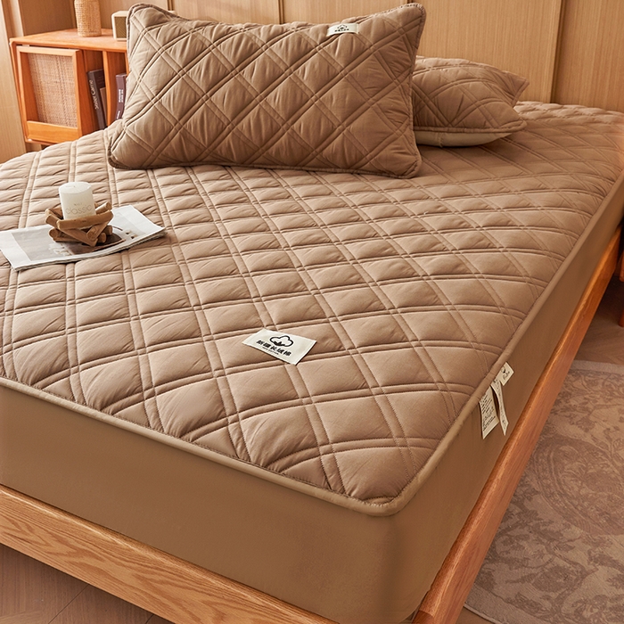 91家纺网 家纺一手货源 找家纺 笠客家纺 2025新款全棉水洗棉夹棉床笠-棉格款 棉格-卡其