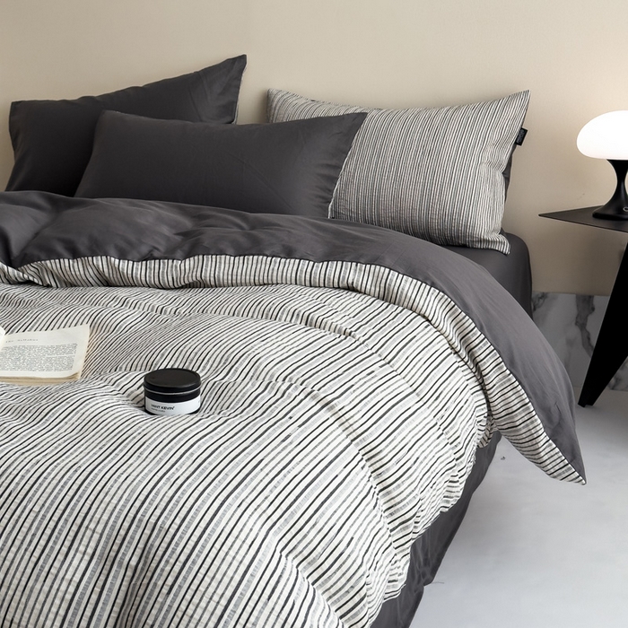 91家纺网 家纺一手货源 找家纺 席世家 2025新款全棉色织提花四件套-速写 速写-黑