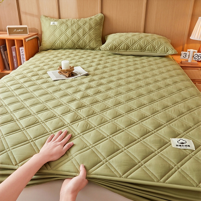 91家纺网 家纺一手货源 找家纺 笠客家纺 2025新款全棉水洗棉夹棉床笠-棉格款 棉格-浅绿