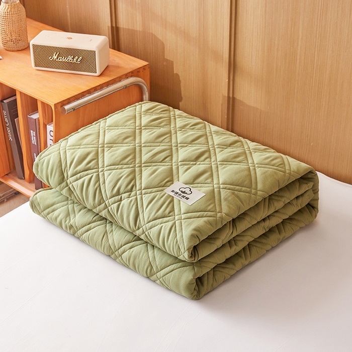 91家纺网 家纺一手货源 找家纺 笠客家纺 2025新款全棉水洗棉夹棉床笠-棉格款 棉格-浅绿