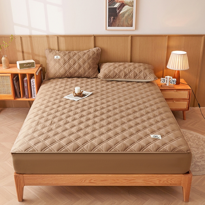 91家纺网 家纺一手货源 找家纺 笠客家纺 2025新款全棉水洗棉夹棉床笠-棉格款 棉格-卡其