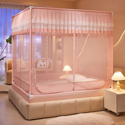 91家纺网 家纺一手货源 找家纺 （总）雪姿家纺 2025新款T+U刺绣花边床笠回底款三开门外穿杆坐床蚊帐