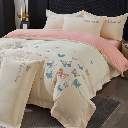 91家纺网 家纺一手货源 找家纺 （总）莱越家纺 2025新款轻奢刺绣蝴蝶牛奶蛋白棉四件套高档纯色亲肤棉双拼床单被套床笠式