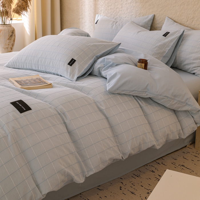 91家纺网 家纺一手货源 找家纺 呗旺鹿 2025新款静奢风-锦绣系列全棉色织提花小方格四件套 锦绣盛夏海蓝