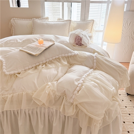 91家纺网 家纺一手货源 找家纺 富盛家纺 2025新款水洗亲肤棉床裙款四件套公主风四件套 仙仙子—白