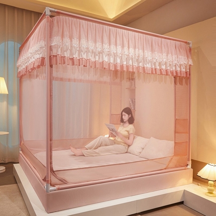 雪姿家纺 2025新款U型绣花边床笠回底款多功能双向储物袋三开门外穿坐床蚊帐 依恋-暖玉