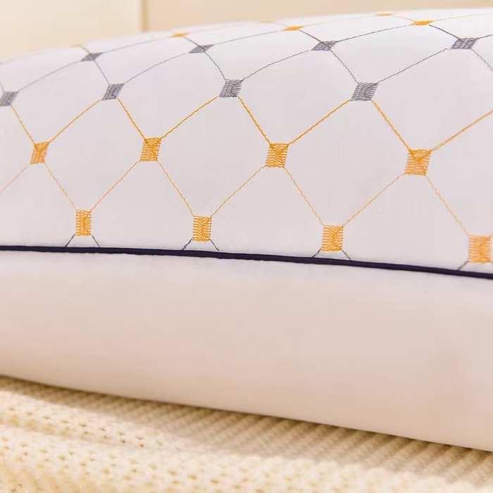 91家纺网 家纺一手货源 找家纺 （总）2025新款立体绗缝满天星酒店枕  枕头枕芯48*74cm