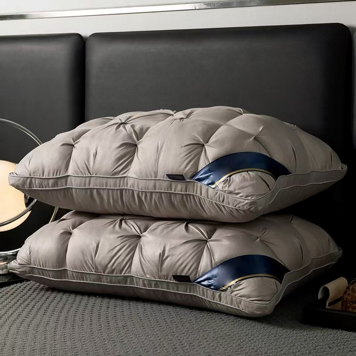 91家纺网 家纺一手货源 找家纺 （总）2025新款星级酒店扭花羽丝枕  枕头枕芯45*75cm