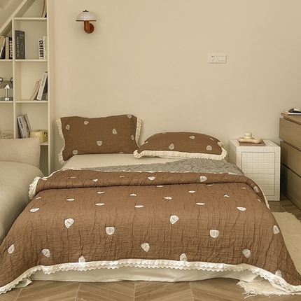 91家纺网 家纺一手货源 找家纺 （总）麻依 2025新款十层纱布棉花糖春秋被被子泡芙被