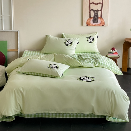 91家纺网 家纺一手货源 找家纺 禾时 2025新款全棉印加绣系列四件套 盖世英熊