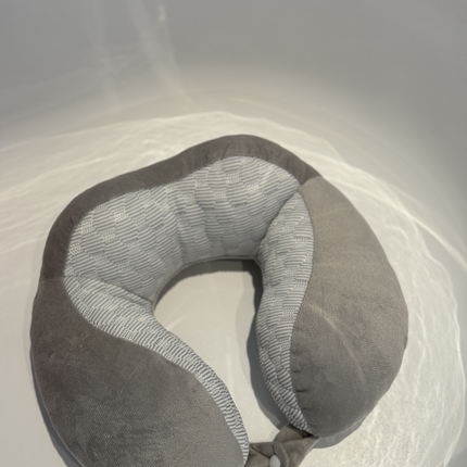 91家纺网 家纺一手货源 找家纺 （总）2025新款纯色护颈U型枕枕头枕芯通用/只