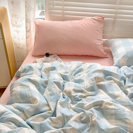 91家纺网 家纺一手货源 找家纺 繁花家居 2025新品超爆款亲肤水洗棉学生三件套四件套 浅蓝方格