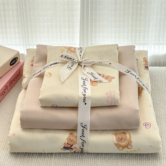 91家纺网 家纺一手货源 找家纺 2025新款全棉A类双层纱四件套系列-叠拍 面包熊