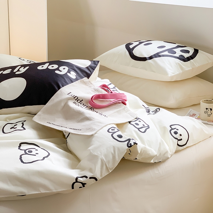 91家纺网 家纺一手货源 找家纺 尺素 2025新款韩国ins风全棉卡通印花四件套小红书博主纯棉学生三件套 lovely dog 象牙白