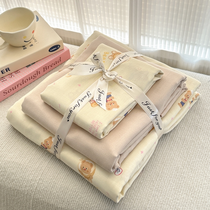 91家纺网 家纺一手货源 找家纺 2025新款全棉A类双层纱四件套系列-叠拍 面包熊