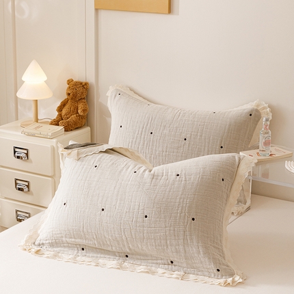 91家纺网 家纺一手货源 找家纺 （总）麻依 2025新款棉花糖枕巾全棉四层纱布双层花边