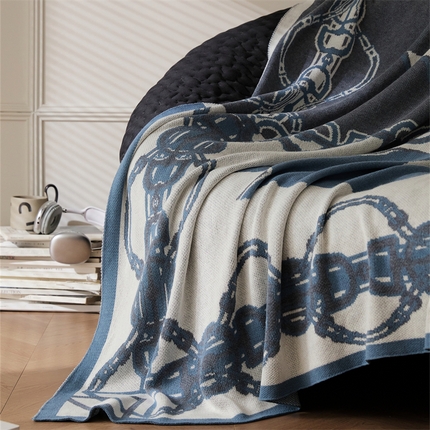 暖绵绵家纺 2025新款羊毛混纺欧式提花毯-沃格 沃格-蓝色
