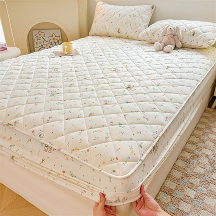 居眠 2025新款A类亲肤棉抗菌印花夹棉床笠 情系花兔