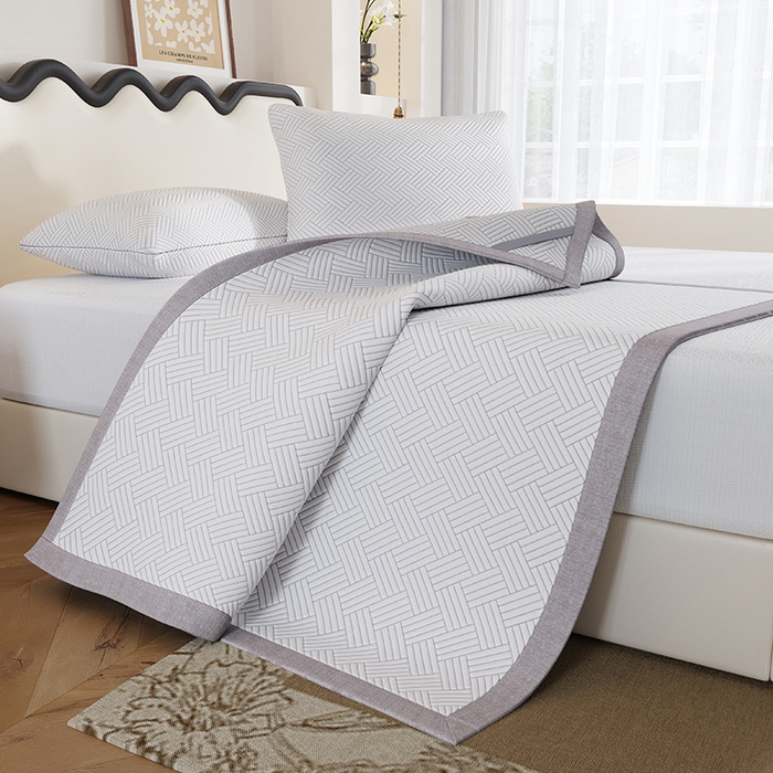 91家纺网 家纺一手货源 找家纺 野马 2025新款跨境外贸亚马逊专供PE小冰块凉席【支持跨境电商要求】提供一件代发,JIT定制需求 白色