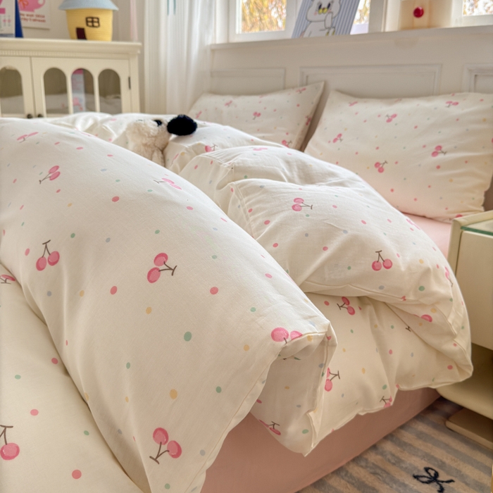 91家纺网 家纺一手货源 找家纺 2025新款全棉A类双层纱四件套系列-床拍 樱桃果