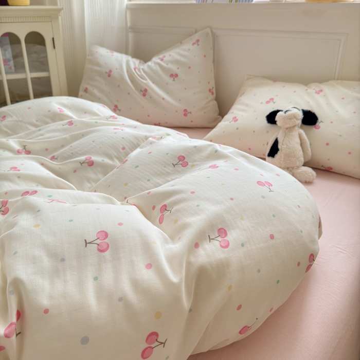 91家纺网 家纺一手货源 找家纺 2025新款全棉A类双层纱四件套系列-床拍 樱桃果