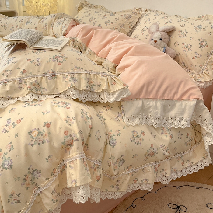 91家纺网 家纺一手货源 找家纺 蓝邻家纺 2025年新款全棉法式清新公主风双层花边四件套系列 梨花似锦-浅黄