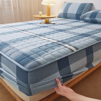 91家纺网 家纺一手货源 找家纺 喜居 2025新款全棉色织大豆夹棉床笠 左岸蓝大豆夹棉床笠