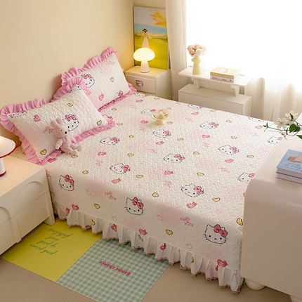 91家纺网 家纺一手货源 找家纺 2025新款全棉印花三丽鸥系列花边款全棉夹棉榻榻米大炕盖 少女美乐蒂