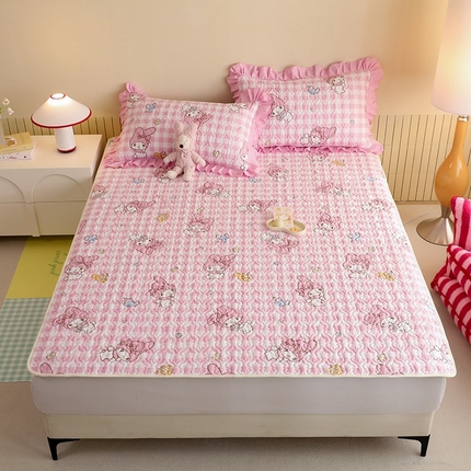 91家纺网 家纺一手货源 找家纺 （总）2025新款全棉印花三丽鸥系列夹棉床垫床护垫