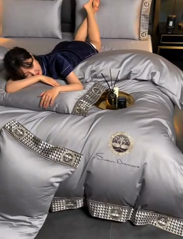 91家纺网 家纺一手货源 找家纺 2025新款长绒棉绣花黛娜系列四件套 黛娜-银灰