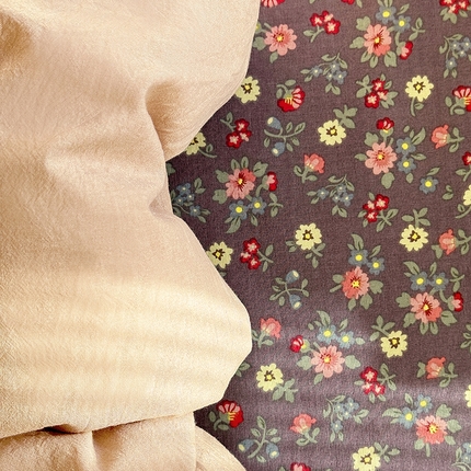 91家纺网 家纺一手货源 找家纺 佰亿莱 2025新款简约轻奢全棉双层纱水洗棉四件套 卡其(山野春色)